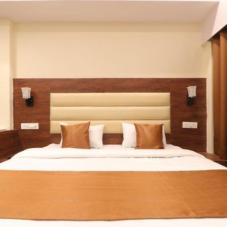 Hotel Blueark 勒克瑙 外观 照片