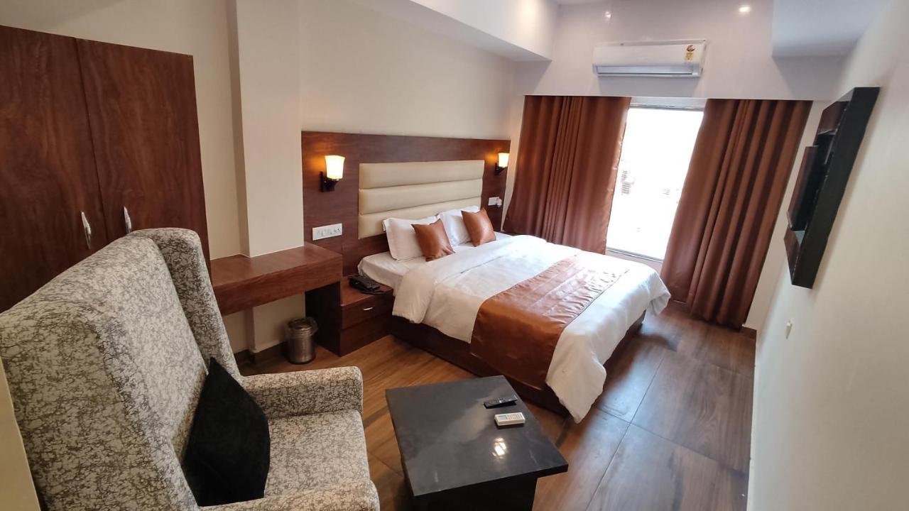 Hotel Blueark 勒克瑙 外观 照片