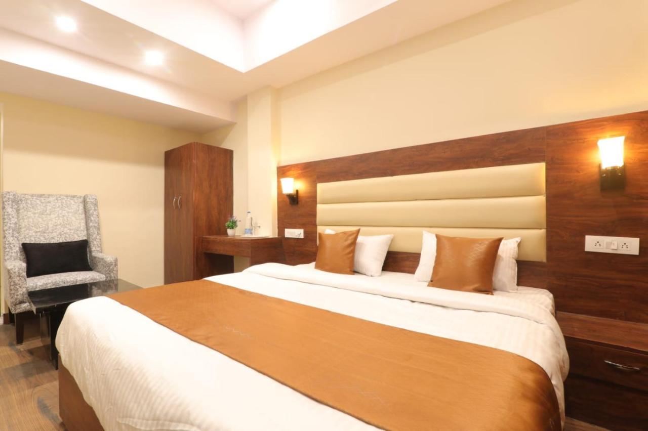Hotel Blueark 勒克瑙 外观 照片
