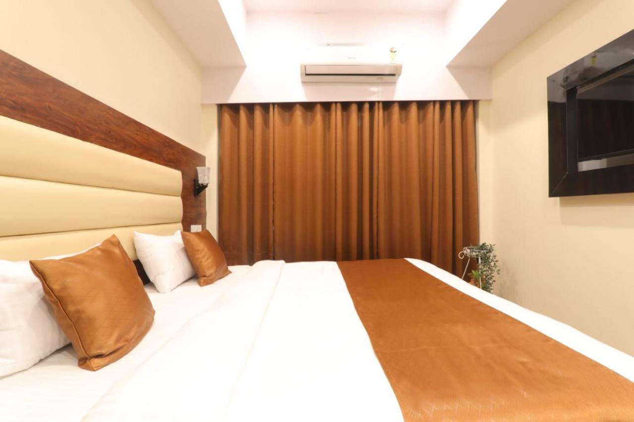Hotel Blueark 勒克瑙 外观 照片