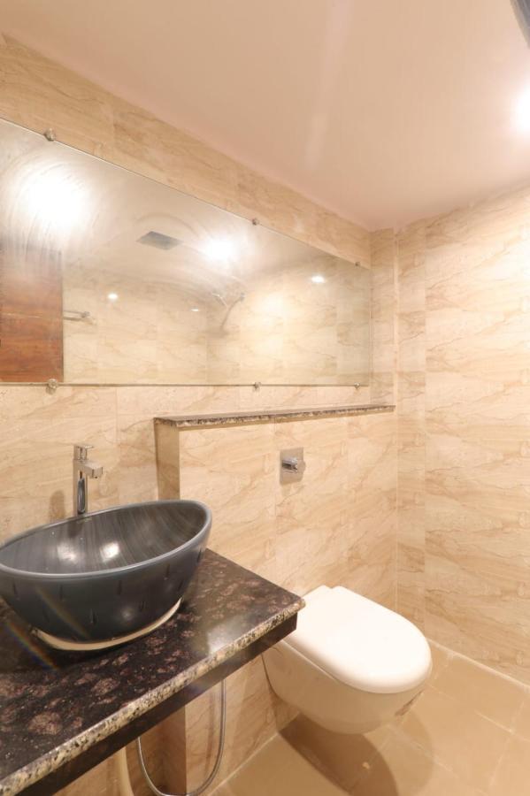 Hotel Blueark 勒克瑙 外观 照片